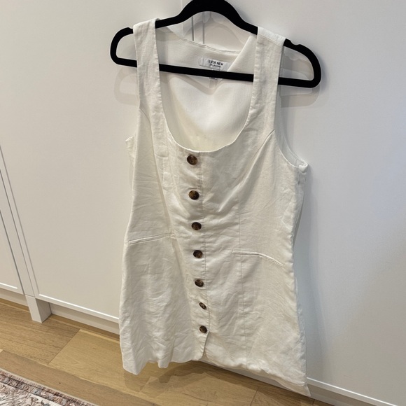 Ever New Dresses & Skirts - Ever New White Button-Down Sleeveless dress